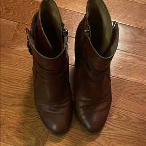 Frye Rich Rusty Brown Leather Ankle Booties